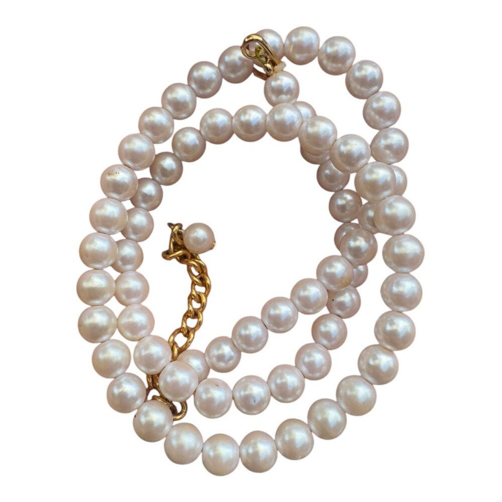 Napier Vintage Designer Faux Pearl Necklace With Gold-Tone Clasp - Picture 2 of 8